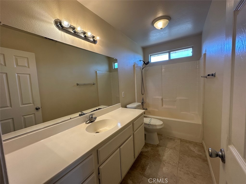 24886 Tigris Lane