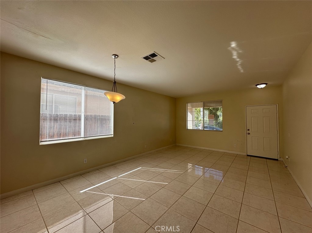 24886 Tigris Lane