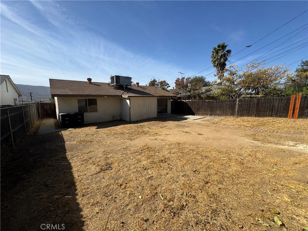 32544 Crescent Avenue