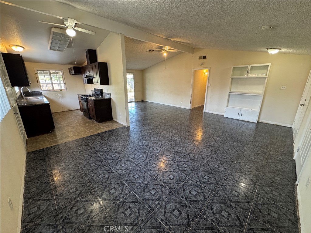 8959 Haskell Street