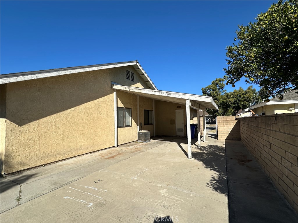 1249 W Vodden Street