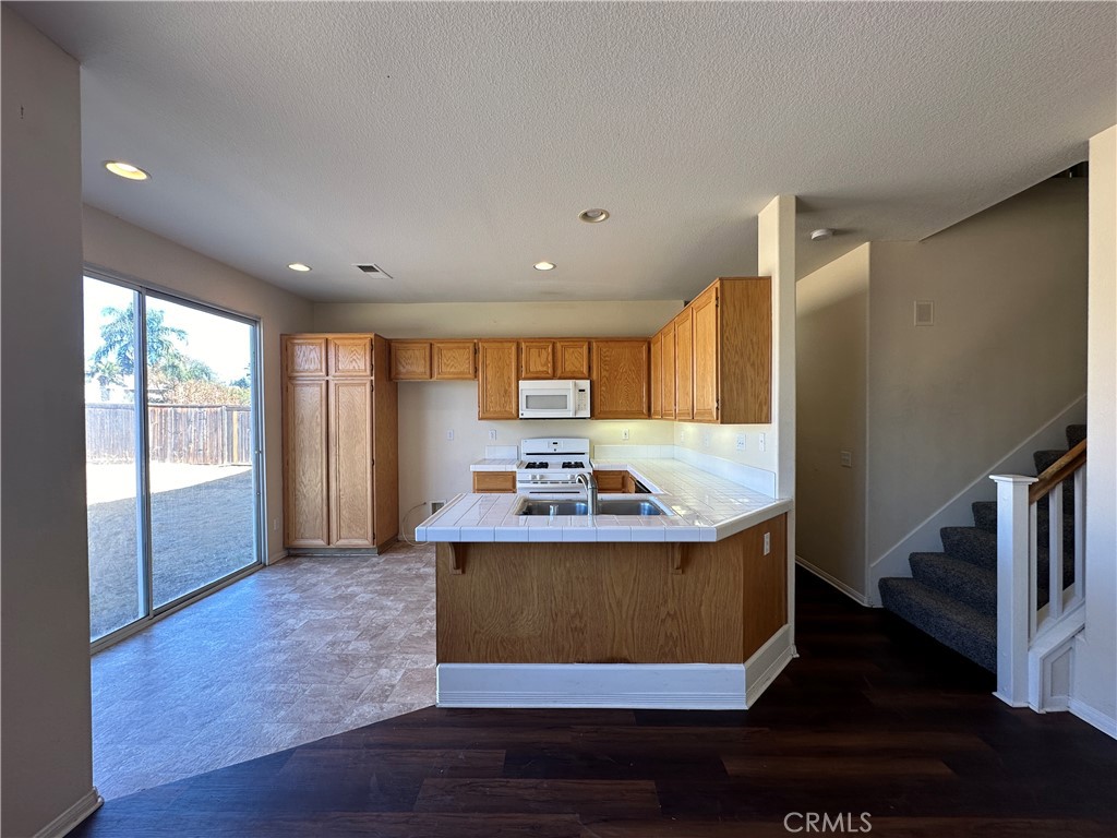 2728 Lancaster Avenue