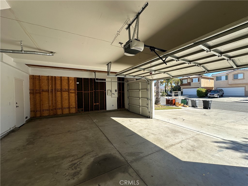 2728 Lancaster Avenue