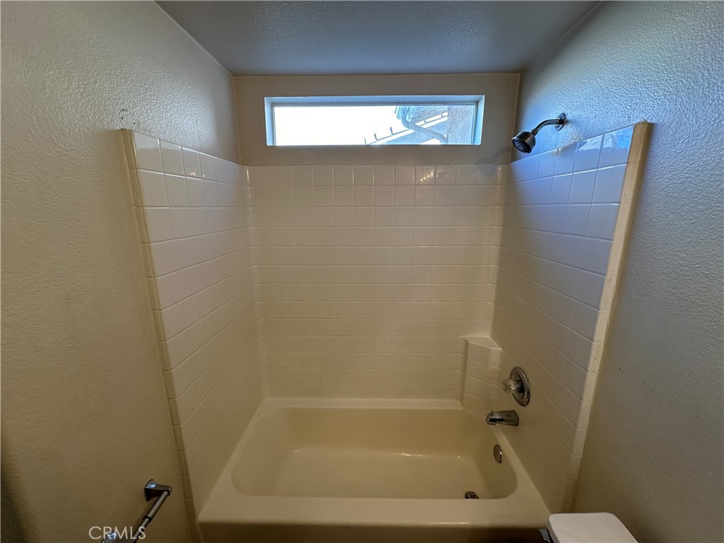 2728 Lancaster Avenue
