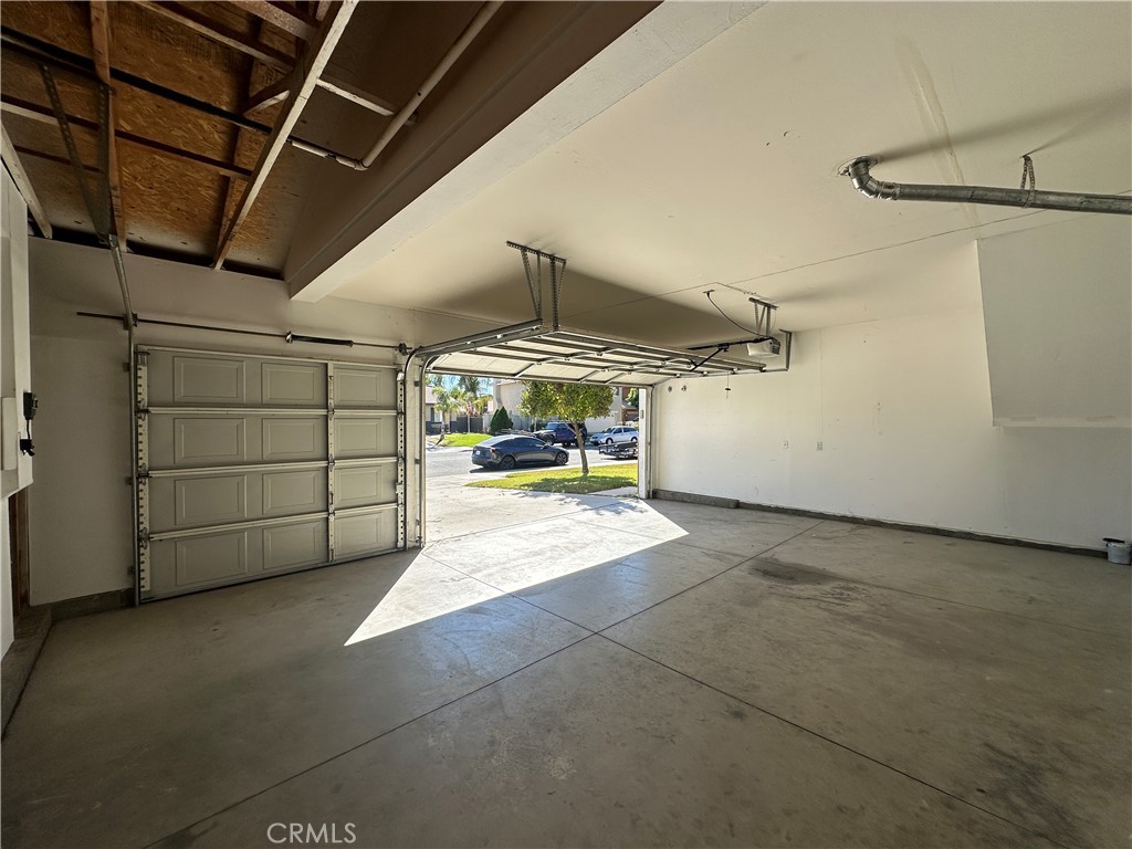 2728 Lancaster Avenue