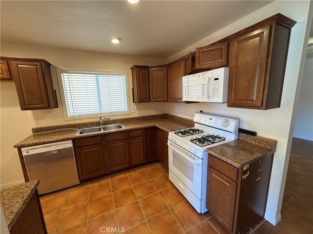39643 Country Club Drive