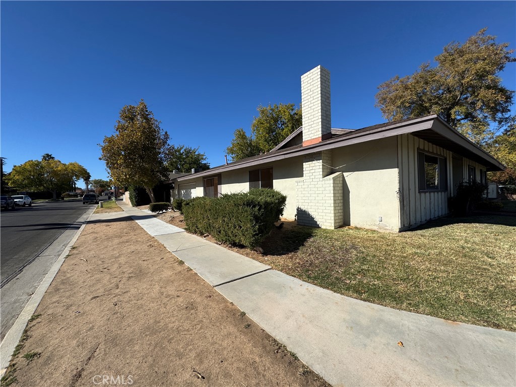 39643 Country Club Drive