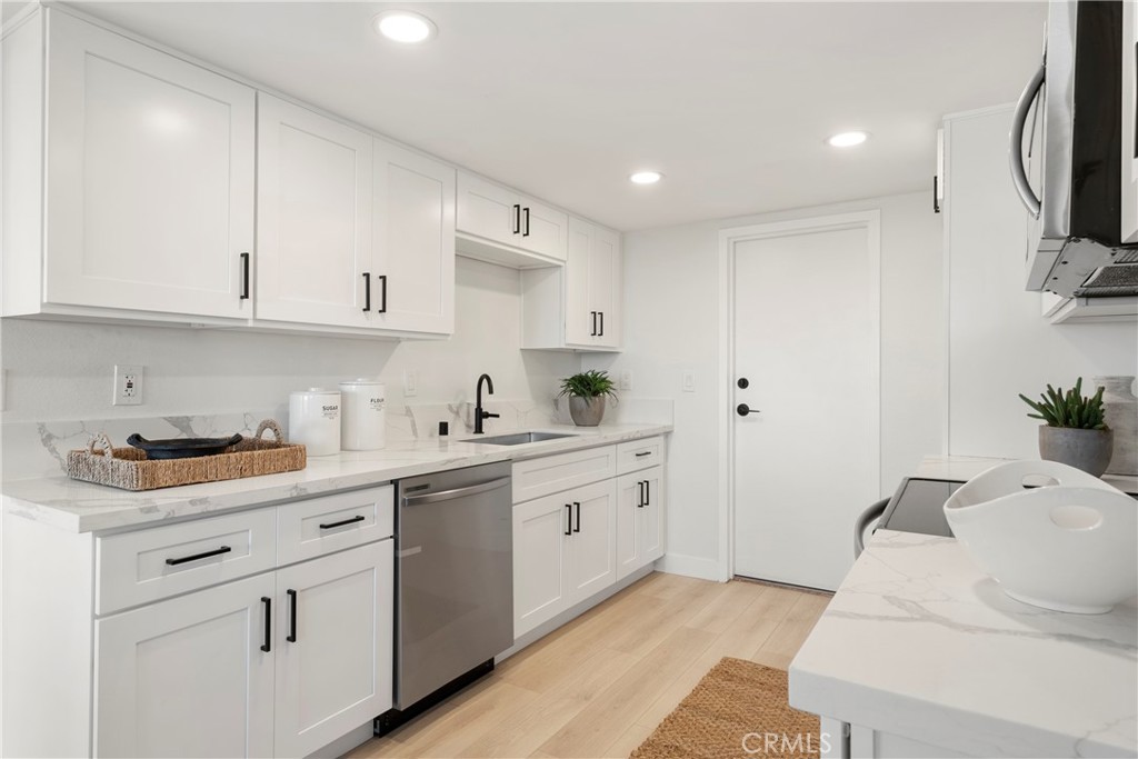 5207 Tierra Bonita Drive