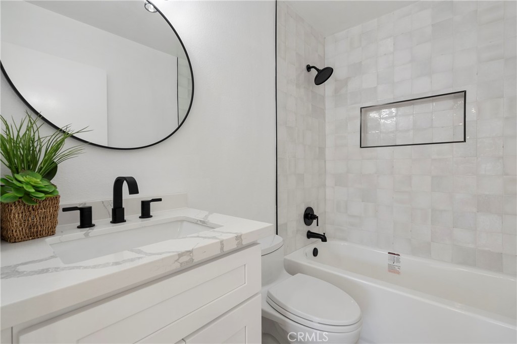 5207 Tierra Bonita Drive