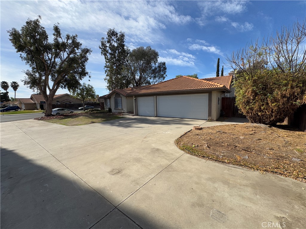 26196 Huxley Drive