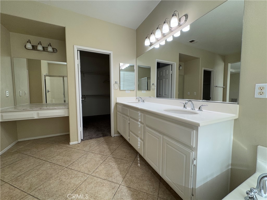 28743 Laurel Park Way