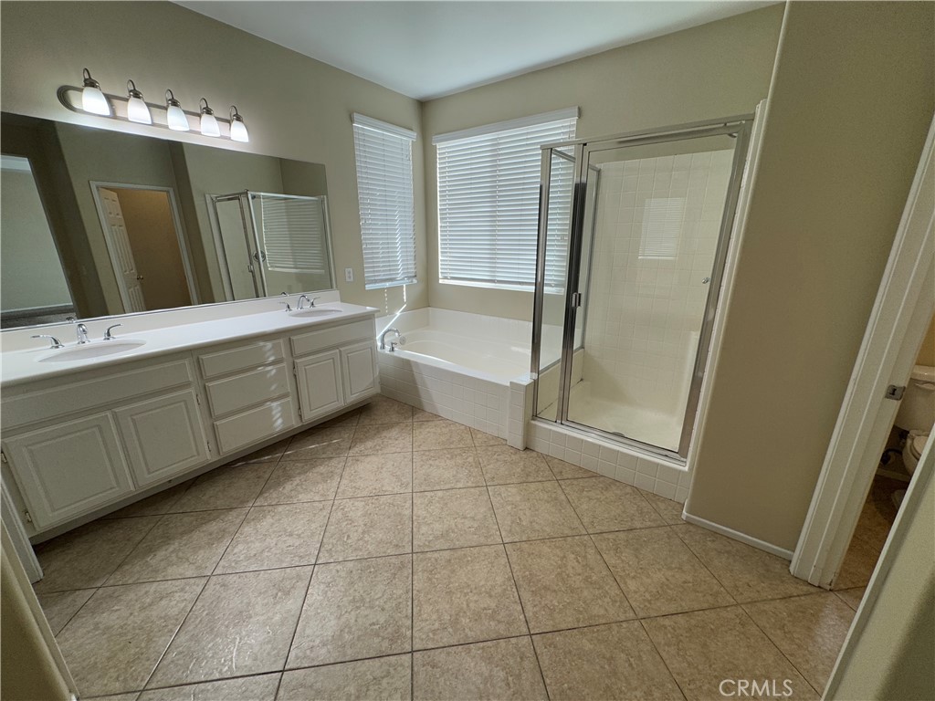 28743 Laurel Park Way