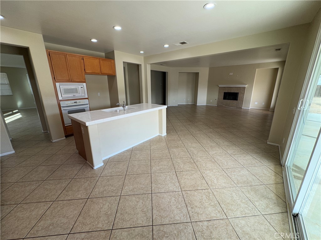 28743 Laurel Park Way