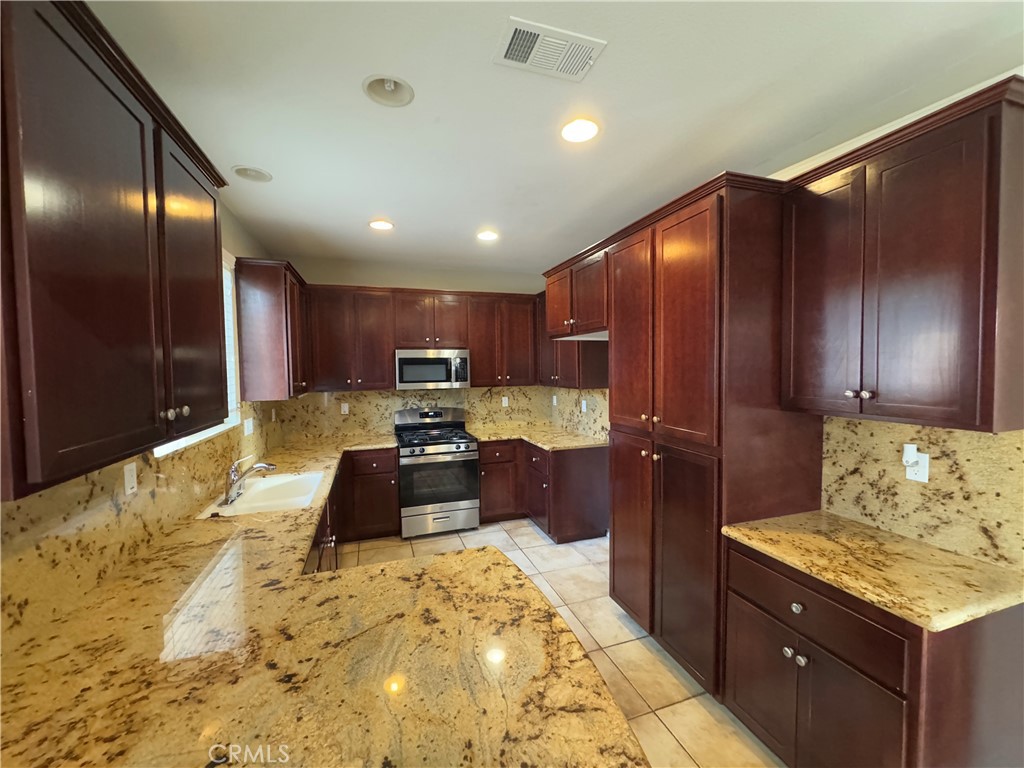 12947 Cobblestone Lane