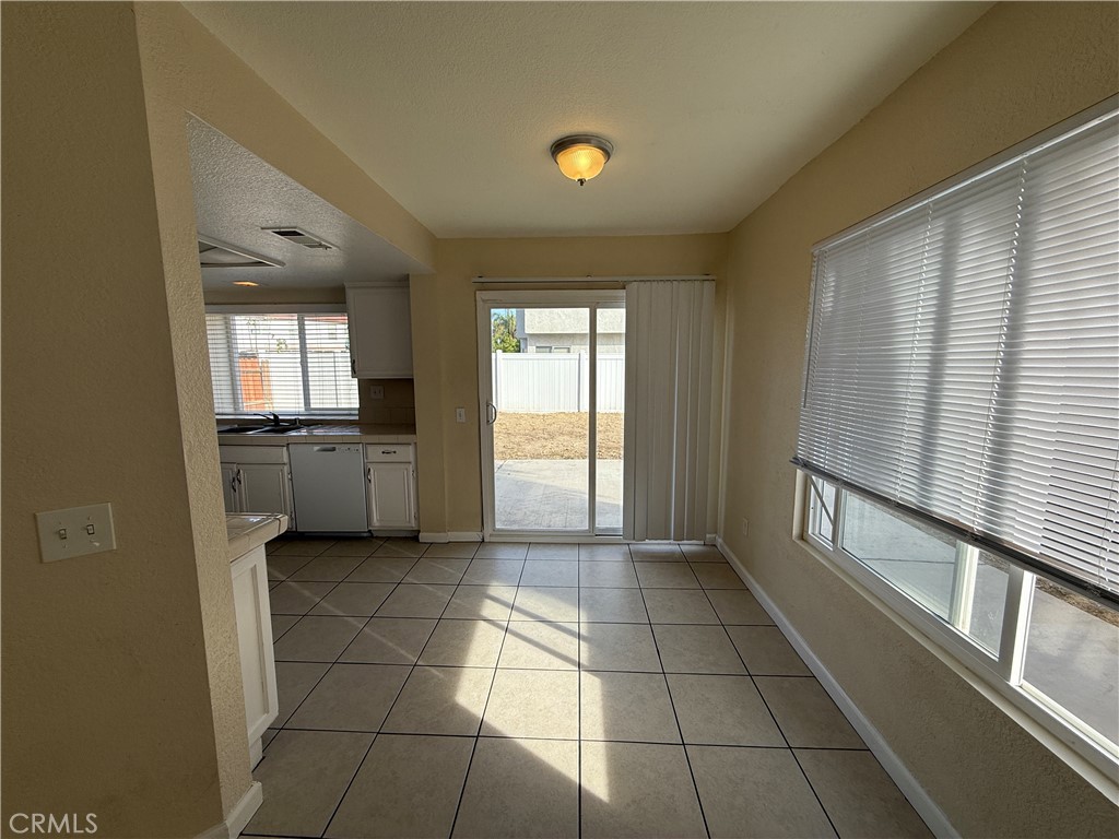 927 Dolphin Drive
