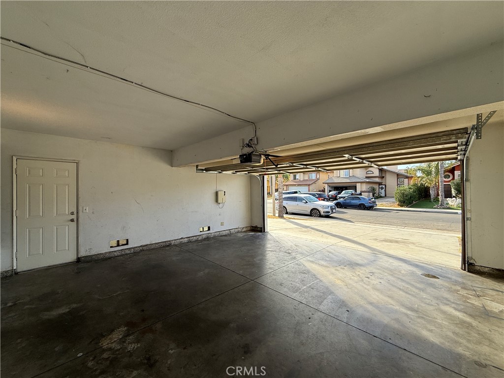 927 Dolphin Drive