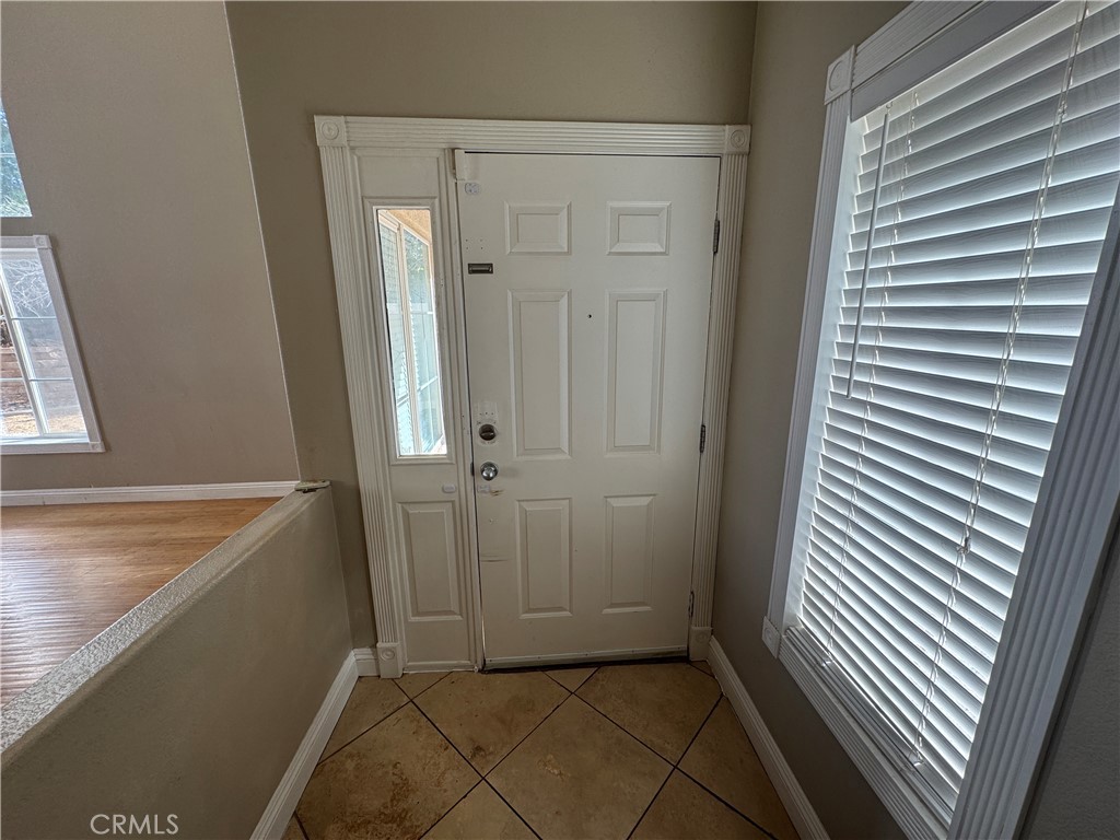 27542 Ethan Allen Way