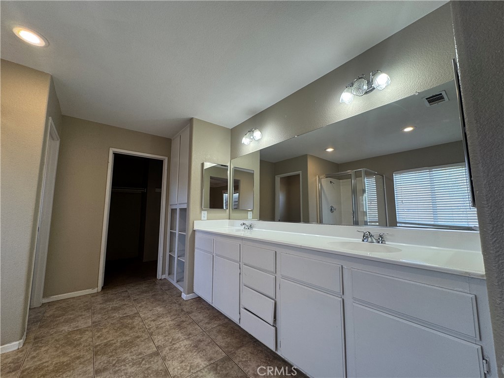 27542 Ethan Allen Way
