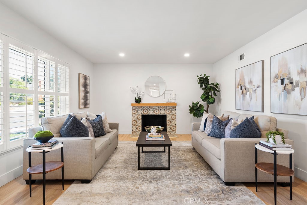 828 Maryhurst Drive