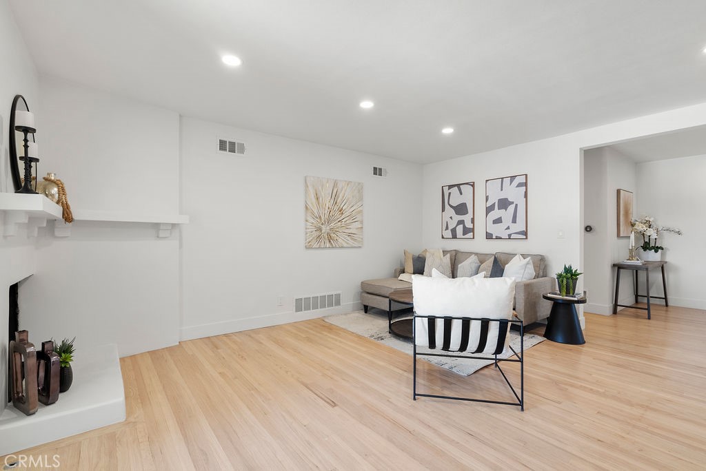828 Maryhurst Drive