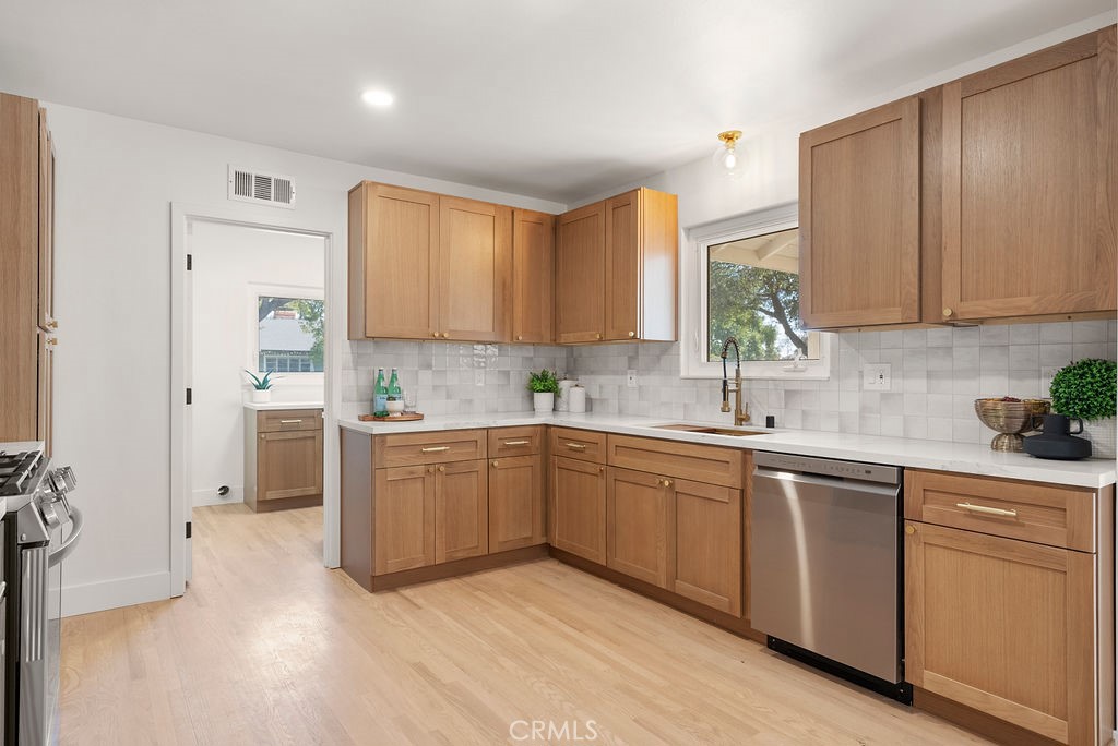 828 Maryhurst Drive