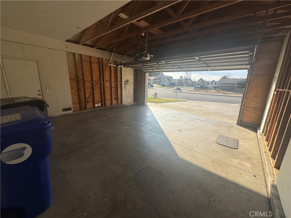 6555 Cessna Avenue