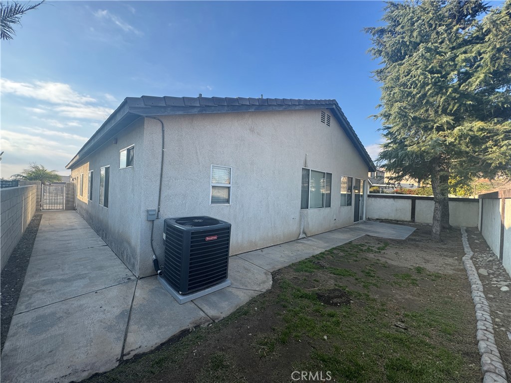 6555 Cessna Avenue