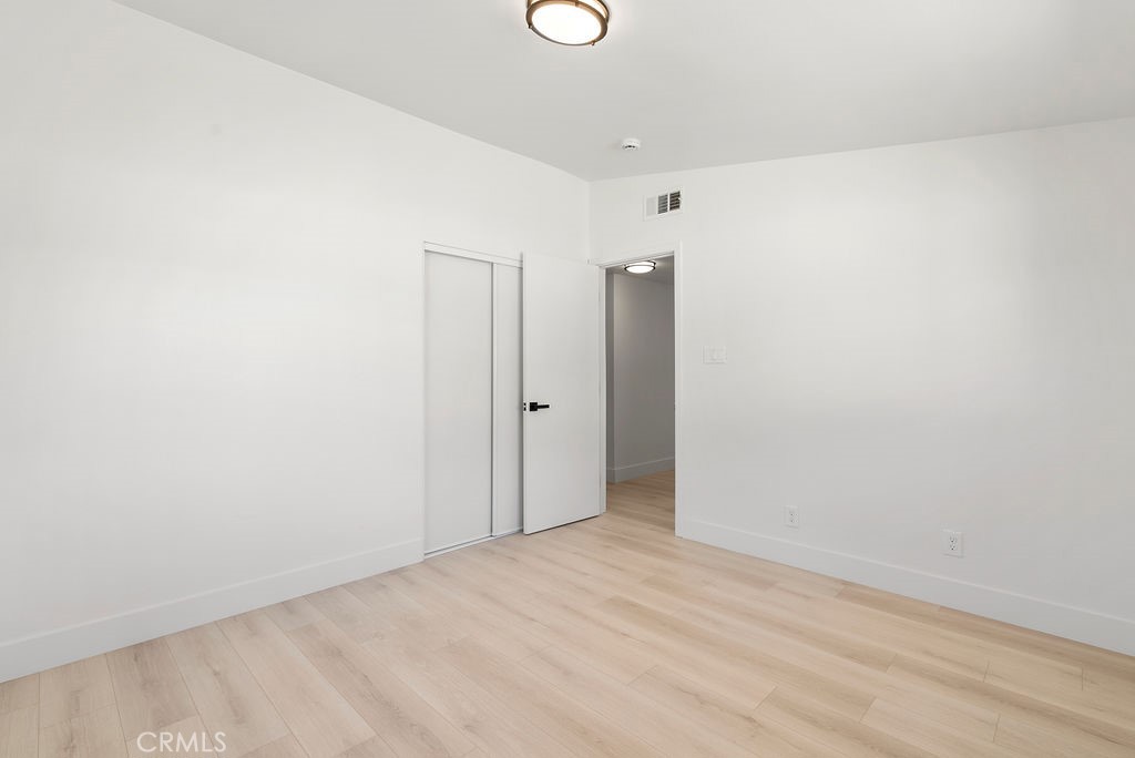 800 N Vista Avenue