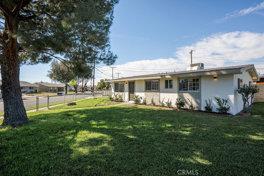 800 N Vista Avenue