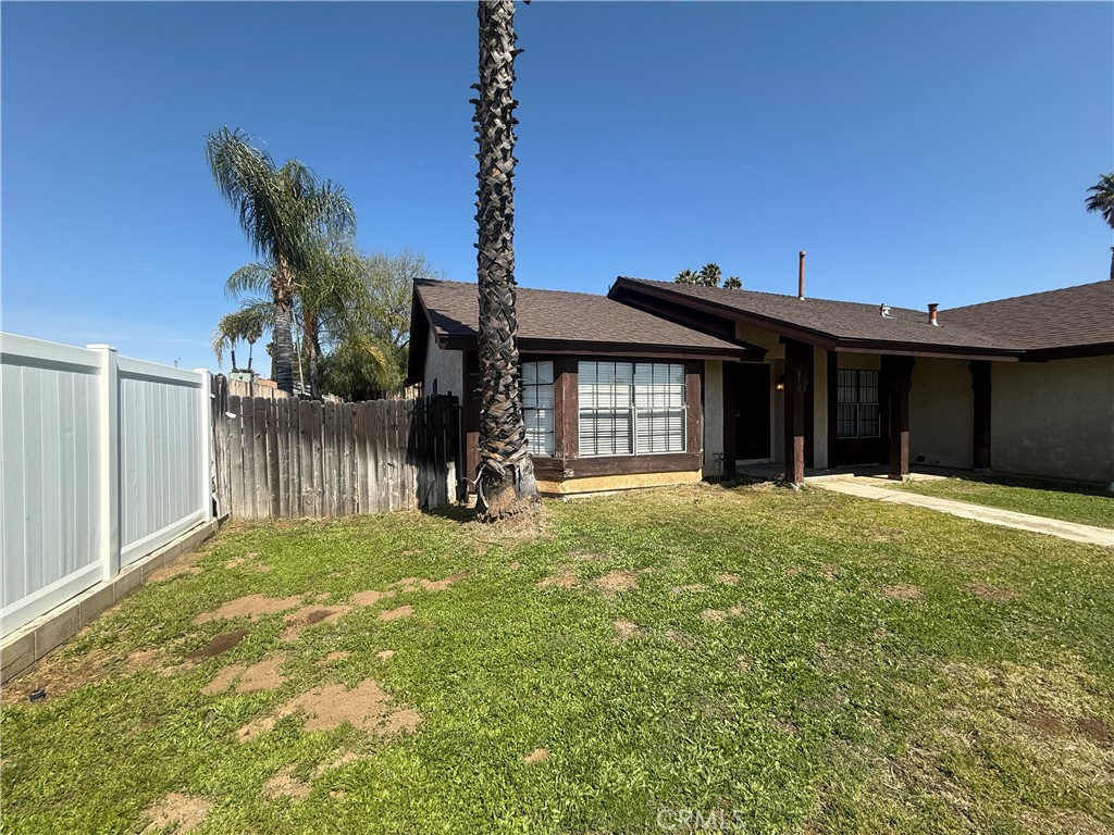 25228 Kalmia Avenue