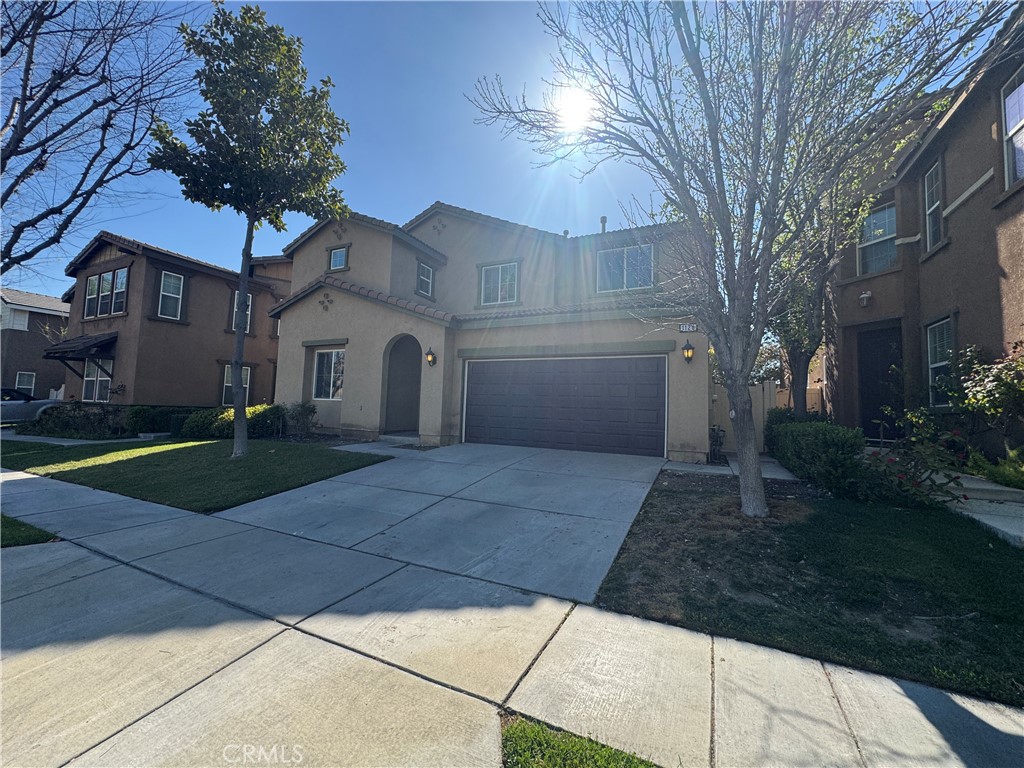 1128 N Yucca Avenue