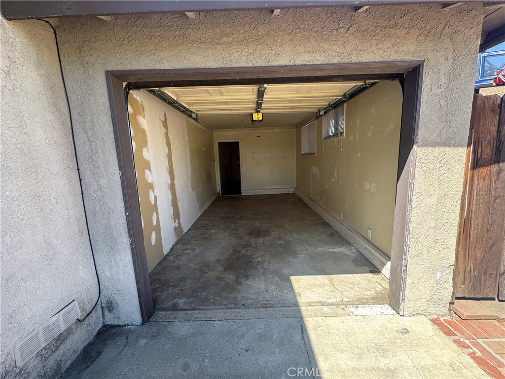 7333 Vanalden Avenue