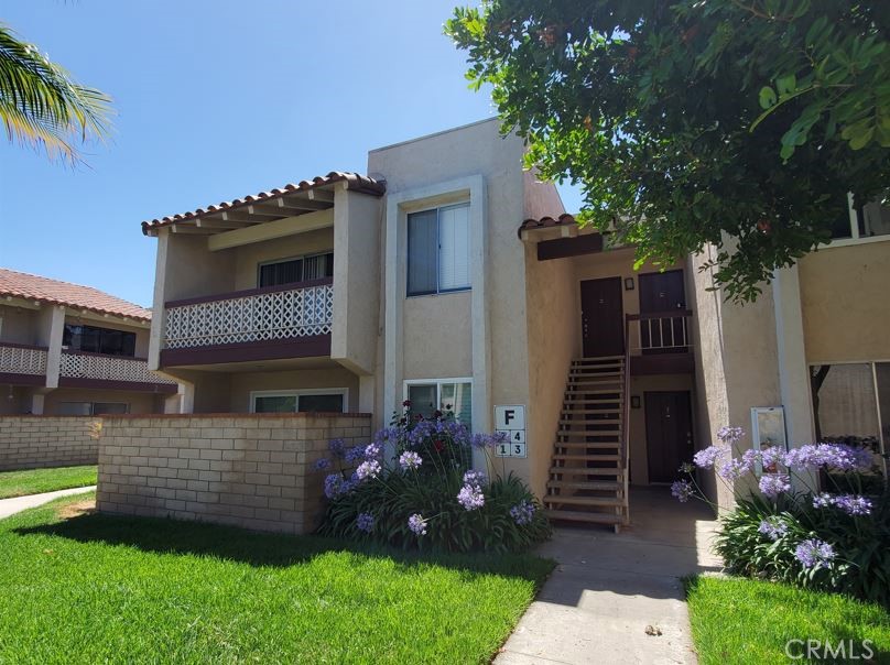 700 W La Veta Avenue F2