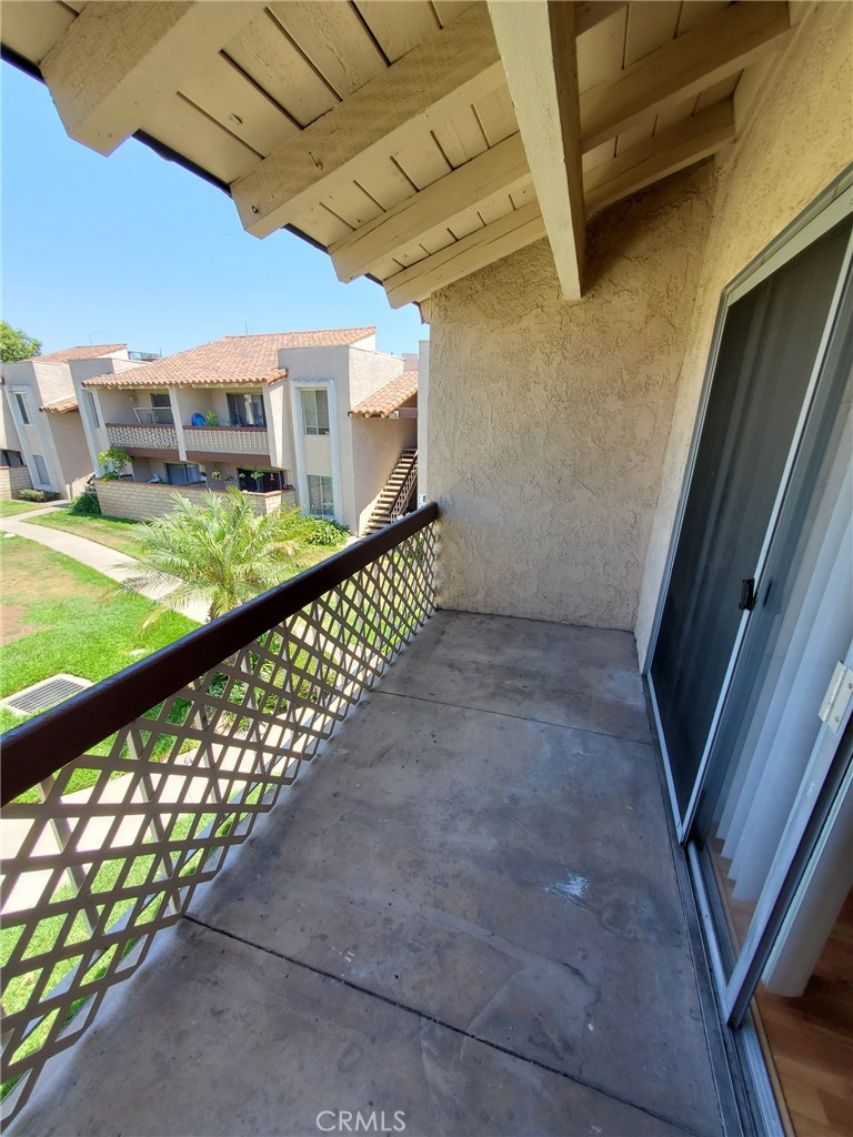 700 W La Veta Avenue F2