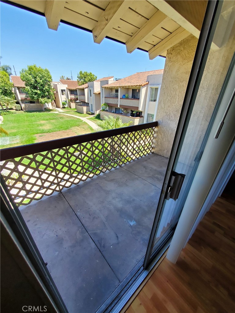 700 W La Veta Avenue F2