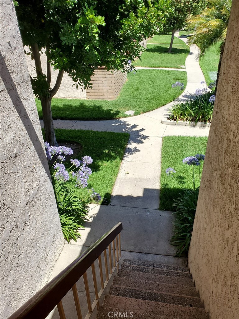 700 W La Veta Avenue F2