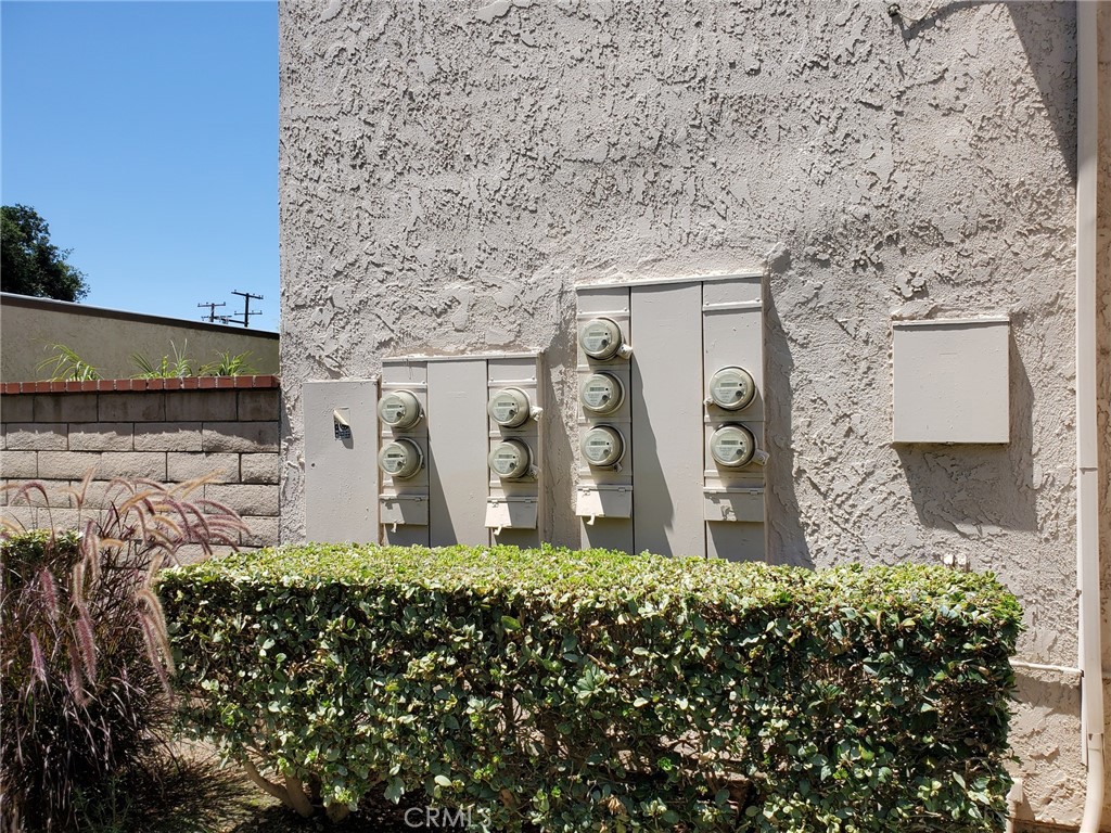 700 W La Veta Avenue F2