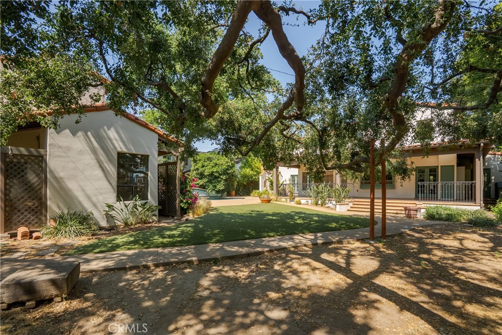 1111 N Indian Hill Boulevard