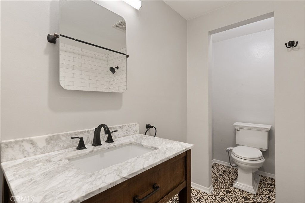 1111 N Indian Hill Boulevard