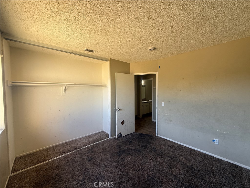 15569 Athol Street