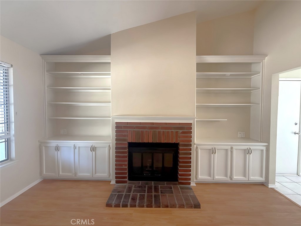 1816 W Avenue K11