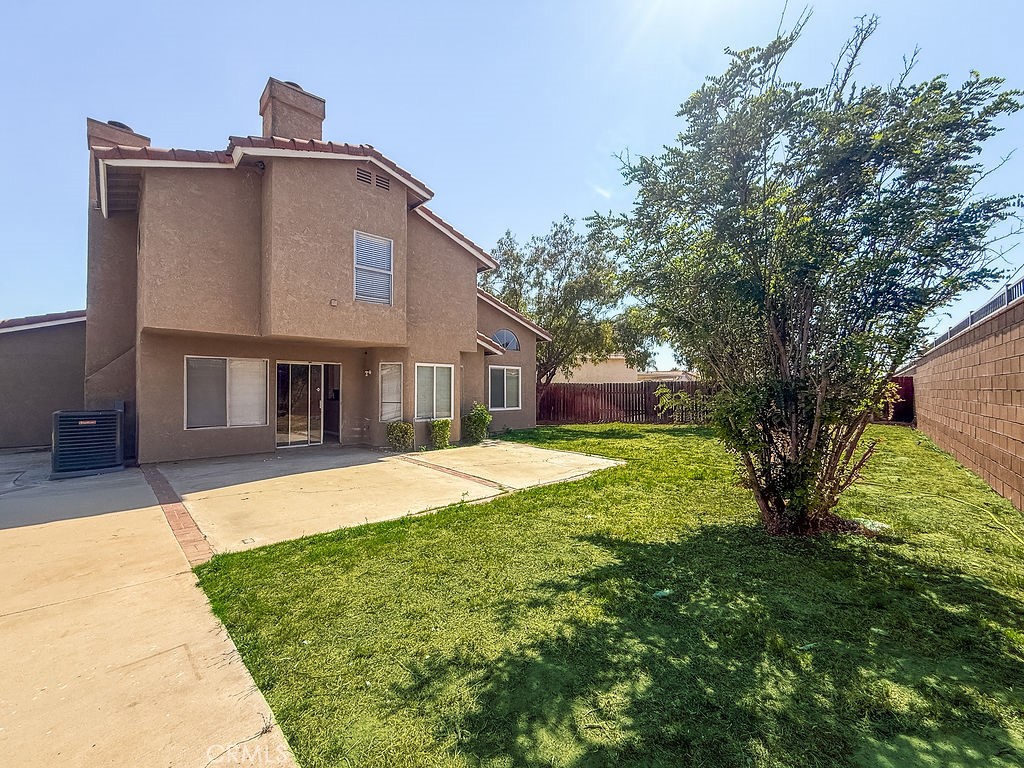 16702 Canoe Cove