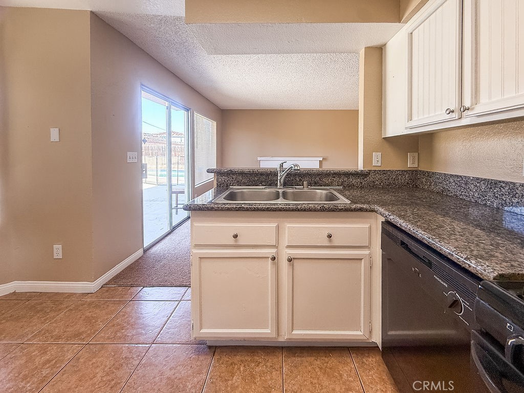 16702 Canoe Cove