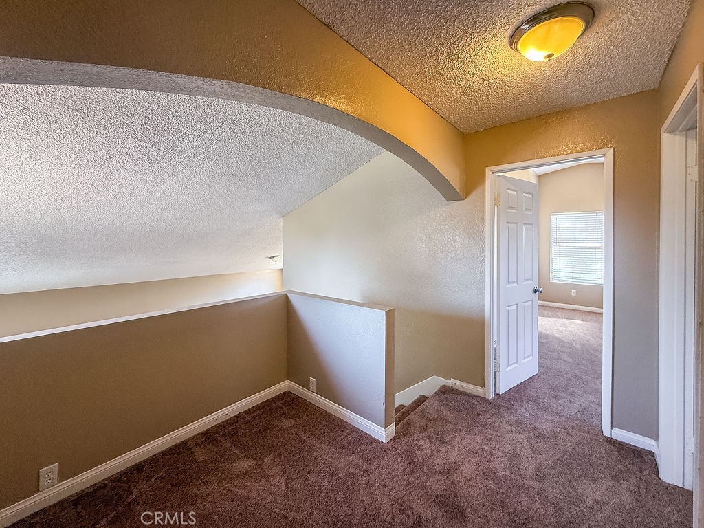 16702 Canoe Cove