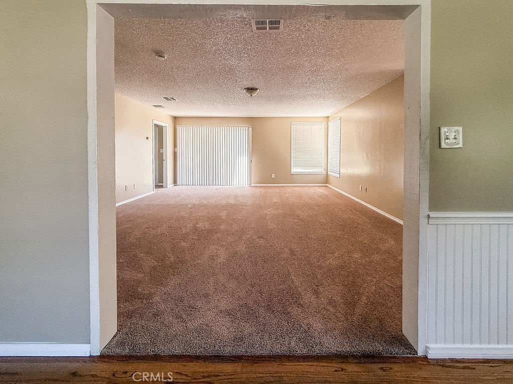 409 N Elwood Avenue