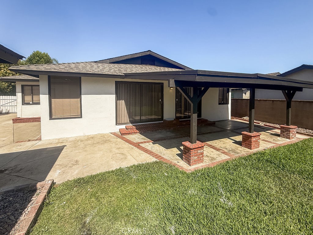 409 N Elwood Avenue