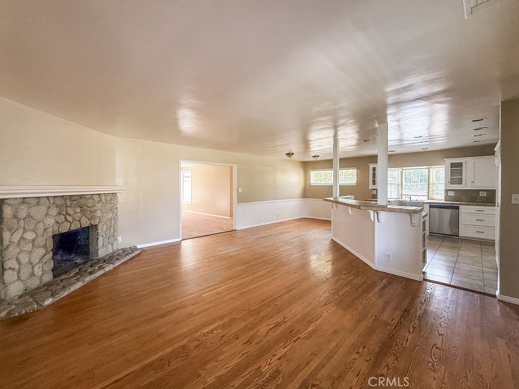 409 N Elwood Avenue