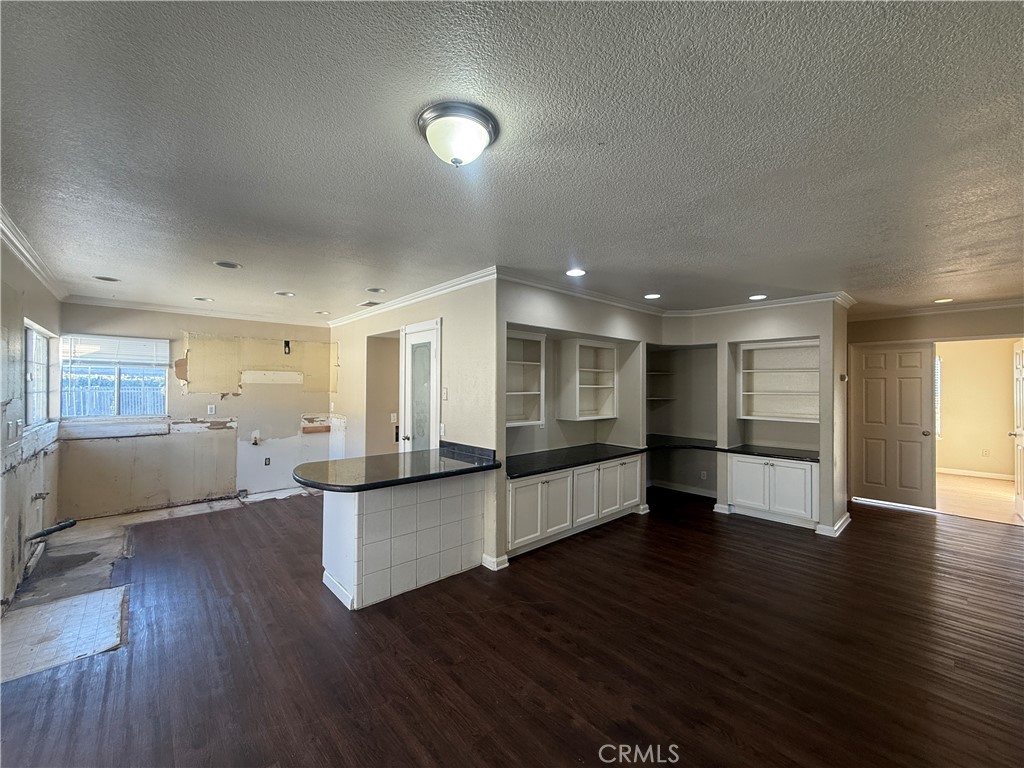 7051 Idyllwild Lane