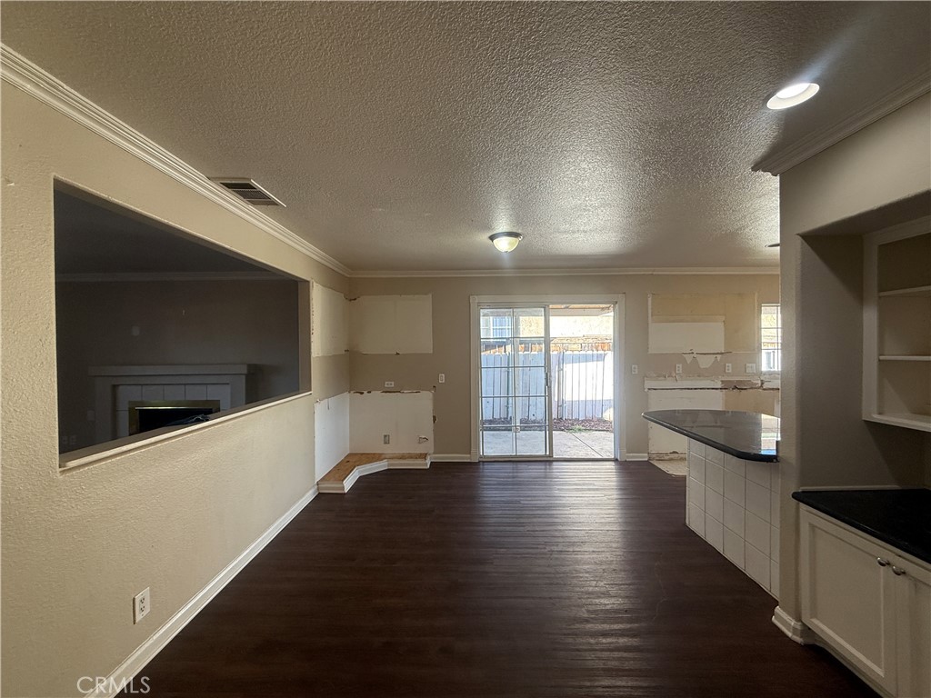 7051 Idyllwild Lane