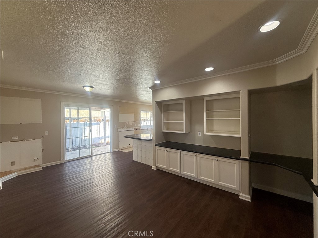 7051 Idyllwild Lane